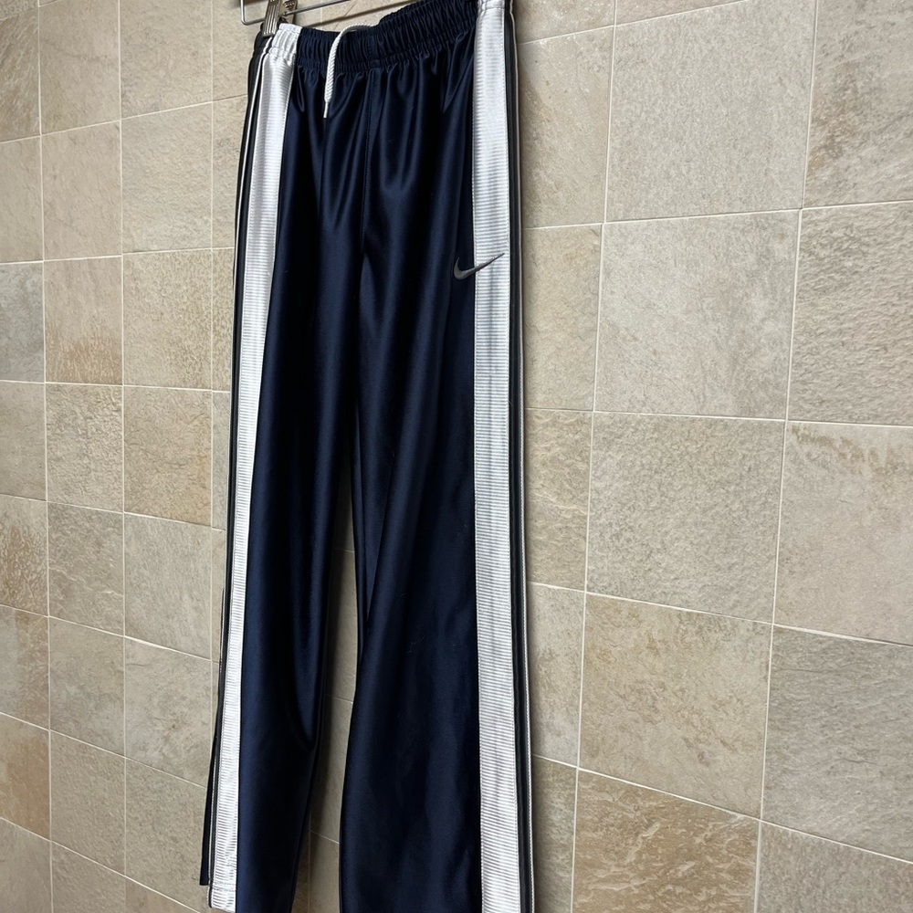 Nike casual pants